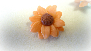 lot de 2 fleurs orang&eacute;es en porcelaine froide